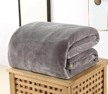 Load image into Gallery viewer, Bedsure Flannel Coral Fleece Blanket