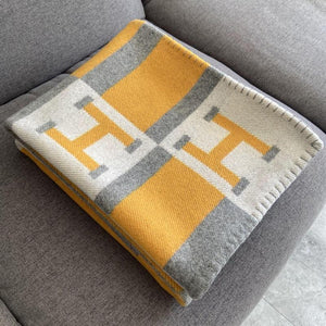 Luxury Soft Cashmere/Wool Shawl Blanket- 130cm x 180cm