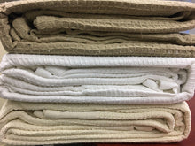 Load image into Gallery viewer, Premium 100% Cotton 350 GSM Waffle Blanket JaydeeBedding