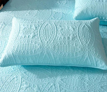 Load image into Gallery viewer, Quilted Waterproof Pillow Protector
